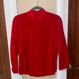 Long sleeve high neck red top